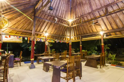 Poh Manis Lembongan Bali Espaces publics Photos