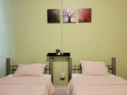 Orange Village Hostel Номера Photos