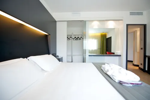 Mercure Nerocubo Rovereto Rooms Photos