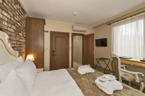 By Murat Royal Hotel Galata Zimmer Photos