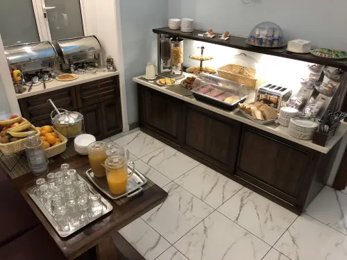 Grand Harbour Hotel Makanan Photos