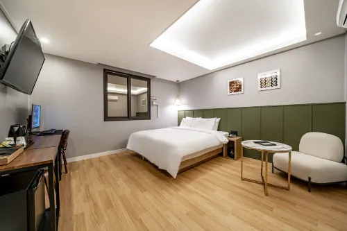 The Stone Bridge Hotel Sasang Rooms Photos