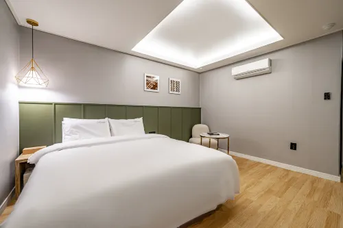 The Stone Bridge Hotel Sasang Rooms Photos