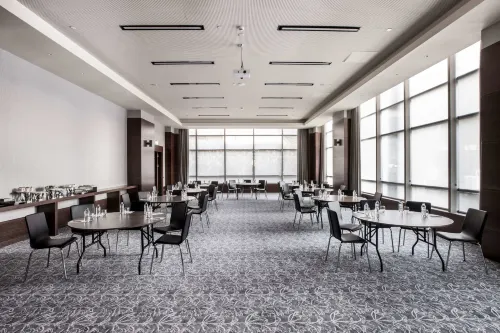 Delta Hotels Istanbul Levent Restauration Photos