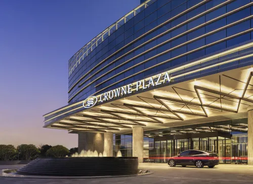 Crowne Plaza Xiamen Jimei Seaview Exterior Photos