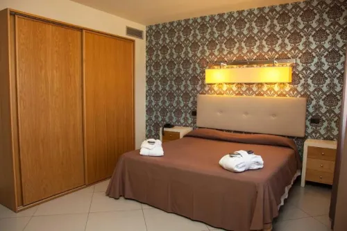 4 Spa Resort Hotel Rooms Photos