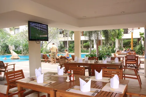Sea Breeze Jomtien Resort Питание Photos
