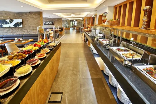 Bof Hotels Ceo Suites Atasehir Restauration Photos