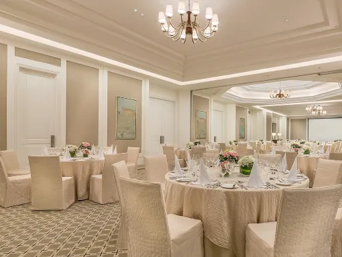 Discovery Primea, Manila Business Facilities Photos