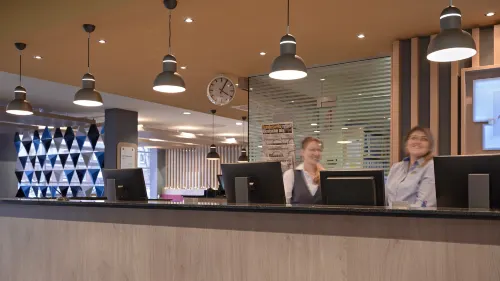 Holiday Inn Express Frankfurt Messe Aree comuni Photos