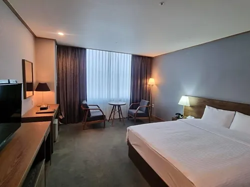 Queen Vell Hotel & Wedding Kamar Photos