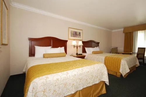 Best Western Plus Newport Mesa Inn Photos
