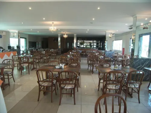 Verdes Vales Lazer Hotel Restauration Photos