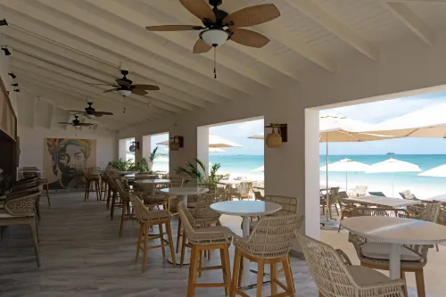 Adults Only, Royalton Chic Antigua Restauration Photos