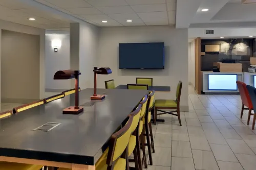 Holiday Inn Express Raleigh-Durham Airport Espaces publics Photos