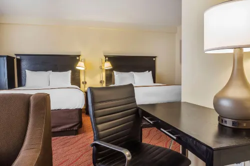 Comfort Inn & Suites LaGuardia Airport Photos