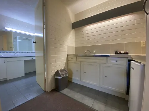 Mahogany Motel Rooms Photos