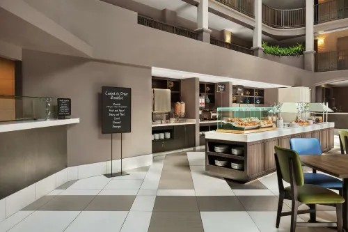 Embassy Suites by Hilton Arcadia-Pasadena Area Restauration Photos