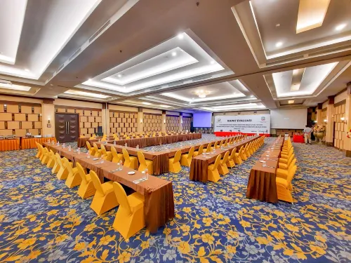 Plaza Inn Kendari Business Photos