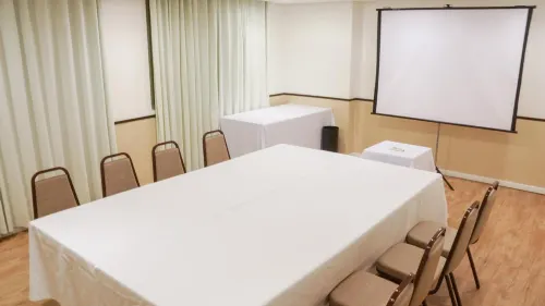 Plaza São Rafael Hotel Business Facilities Photos