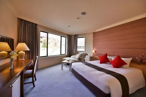 Hotel Sierra Resort Hakuba Photos