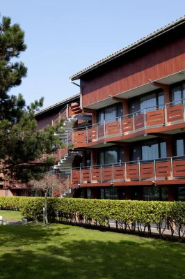 Sure Hotel by Best Western Biarritz Aeroport Extérieur Photos