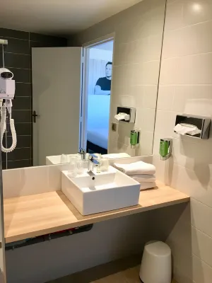 Brit Hotel Martigues Nord Chambres Photos