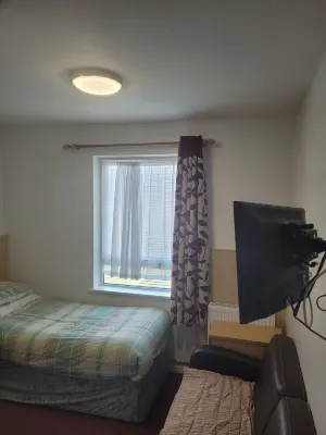 The Gatwick White House Hotel Rooms Photos