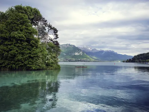 ibis Styles Annecy Gare Centre À proximité de l'hôtel Photos