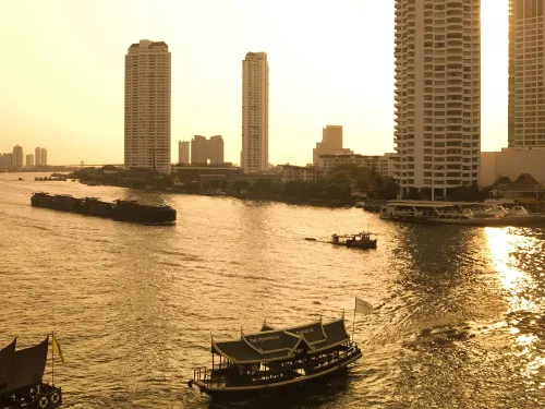 Ibis Bangkok Riverside À proximité de l'hôtel Photos