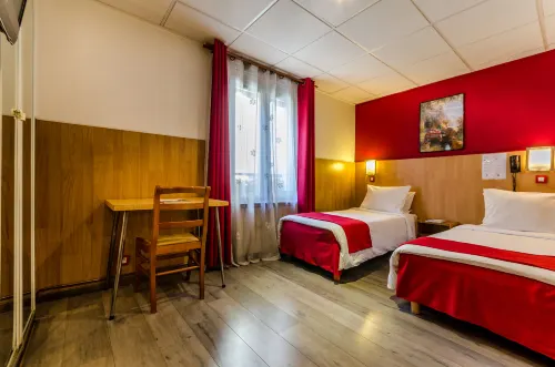 Nord Est Hotel - Paris Photos