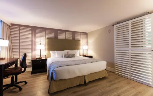 Krystal Satelite Maria Barbara Rooms Photos