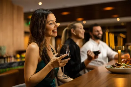 VEA Newport Beach, a Marriott Resort & Spa Restauration Photos