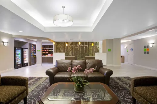 La Quinta Inn & Suites by Wyndham Visalia/Sequoia Gateway Area Publik Photos
