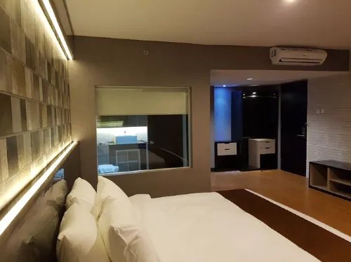Royal Regantris Cendana Photos