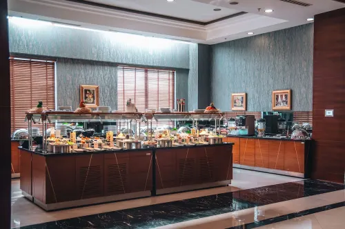 Wellborn Luxury Hotel Dining Photos