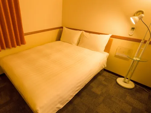 Toyoko Inn Wako-shi Ekimae Zimmer Photos