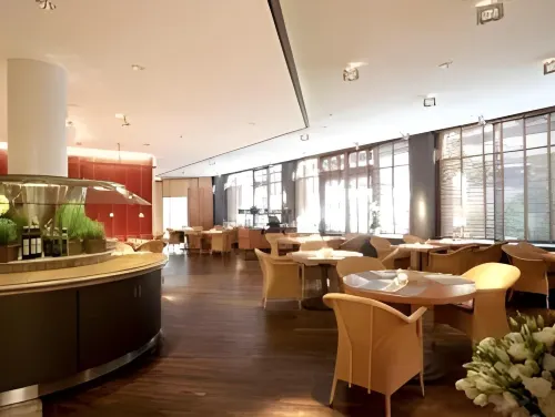The Madison Hotel Hamburg Restauration Photos
