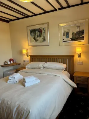 Oakwood Bed and Breakfast Heathrow Photos