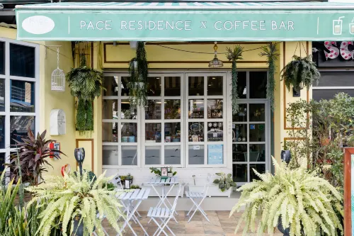 Pace Residence and Bar Pattaya Exterior Photos