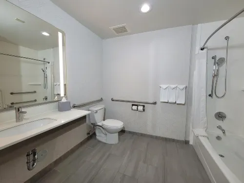 Holiday Inn Express San Diego South - Chula Vista Rooms Photos