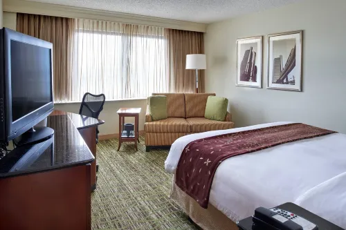 Detroit Marriott Livonia Photos