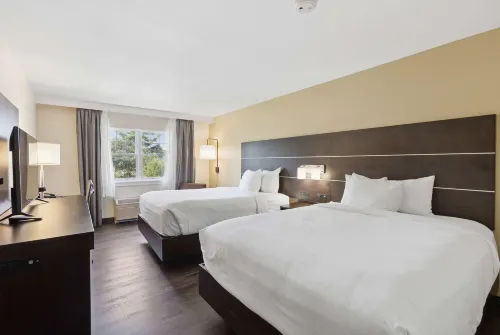 Ramada by Wyndham Saco/Old Orchard Beach Area Rooms Photos