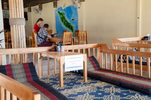 Isara Lanta Beach Resort Restauration Photos