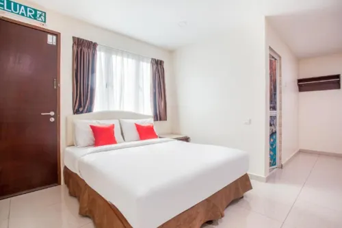 Sam Hotel Rooms Photos