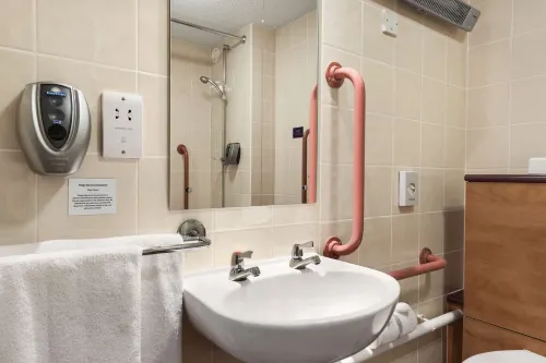 Days Inn by Wyndham Cannock Norton Canes M6 Toll Photos
