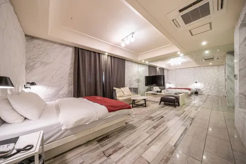 Floce Hotel Kamar Photos