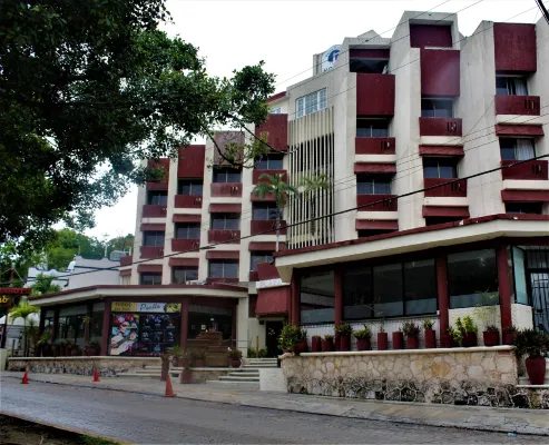 Hotel Plaza Kokai Cancún Exterior Photos