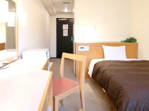 HOTEL LiVEMAX BUDGET Yokohama Kannai Phòng Photos