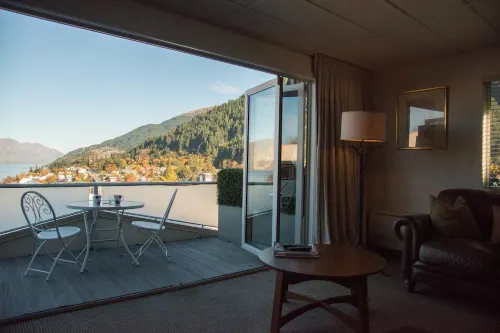 Queenstown House Bed & Breakfast and Apartments Circondario Photos